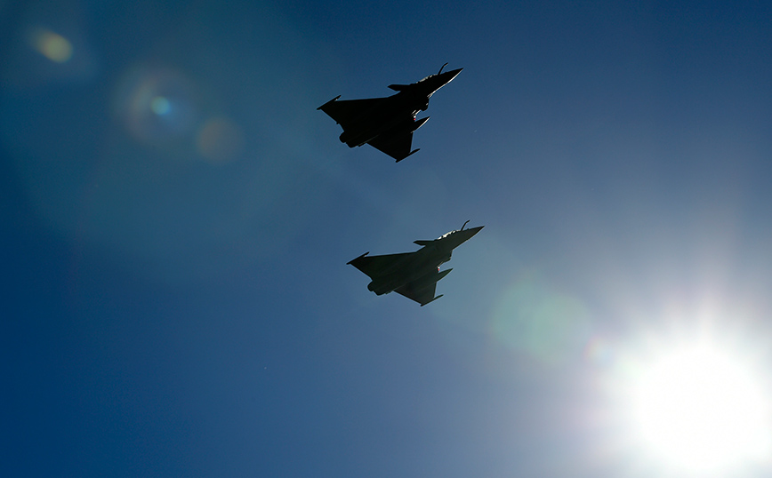 Νέα πρόκληση των Τούρκων στο Αιγαίο: Υπερπτήσεις F-16 σε Οινούσσες και Παναγιά