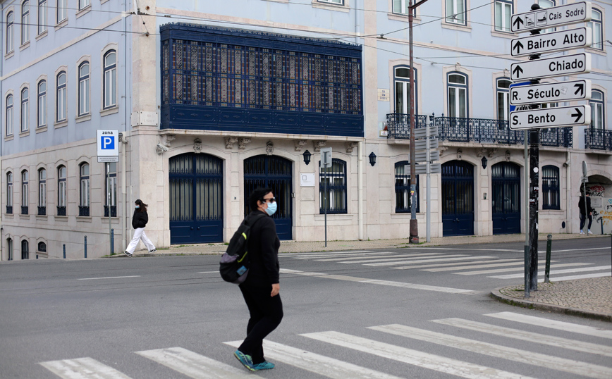 Πορτογαλία: Πάνε πίσω οι εμβολιασμοί πυροσβεστών και αστυνομικών