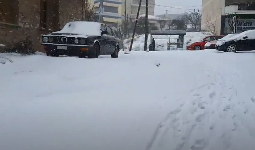Χιονίζει στη Β. Ελλάδα: Πού χρειάζονται αλυσίδες σε Κεντρική και Δυτική Μακεδονία