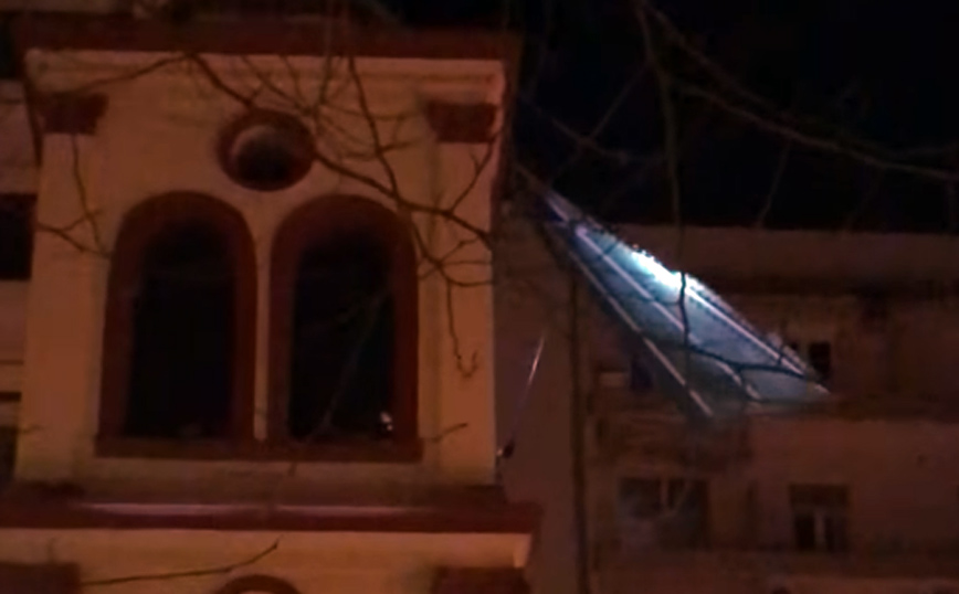 Στέγη καρφώθηκε σε Ιερό Ναό στη Θεσσαλονίκη λόγω της κακοκαιρίας