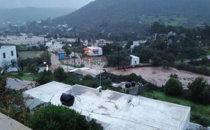 Κακοκαιρία: Πλημμύρες στην Πάτμο, δεν θα λειτουργήσουν τα σχολεία