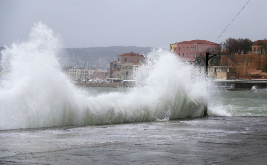 Χανιά: Σε κατάσταση συναγερμού οι Αρχές λόγω της επιδείνωσης του καιρού