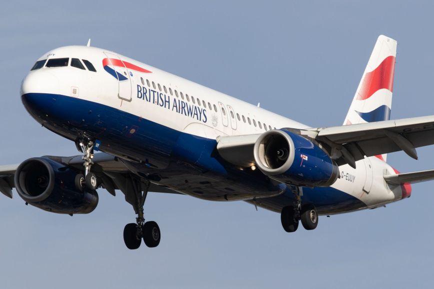 Ο επικεφαλής της British Airways ζήτησε να ταξιδεύουν χωρίς περιορισμούς όσοι έχουν εμβολιαστεί