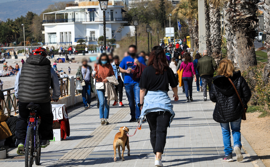 Τρομακτική πρόβλεψη Τζανάκη: 400.000-600.000 ανεμβολίαστοι θα νοσήσουν στο 4ο κύμα