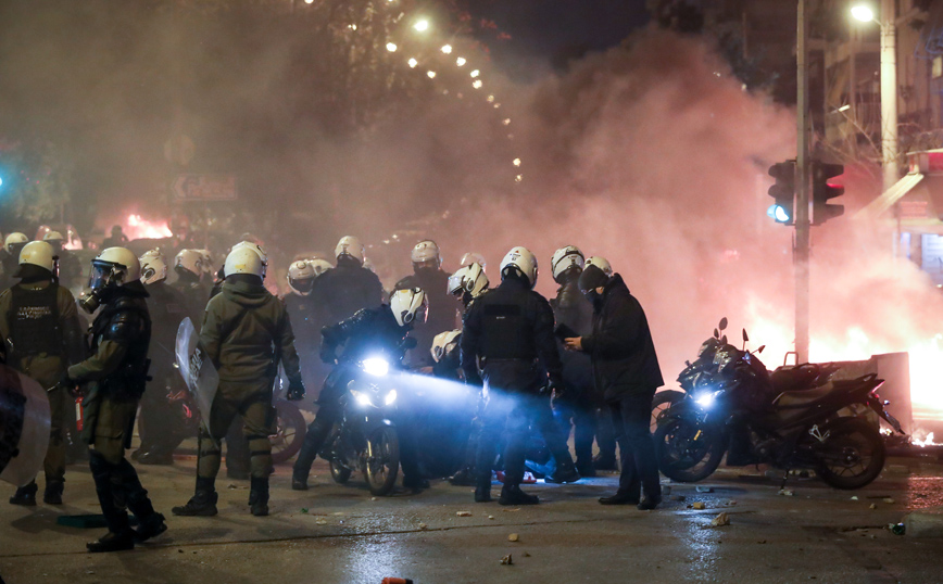 Νέα Σμύρνη: Νέα σύλληψη για τον ξυλοδαρμό του αστυνομικού