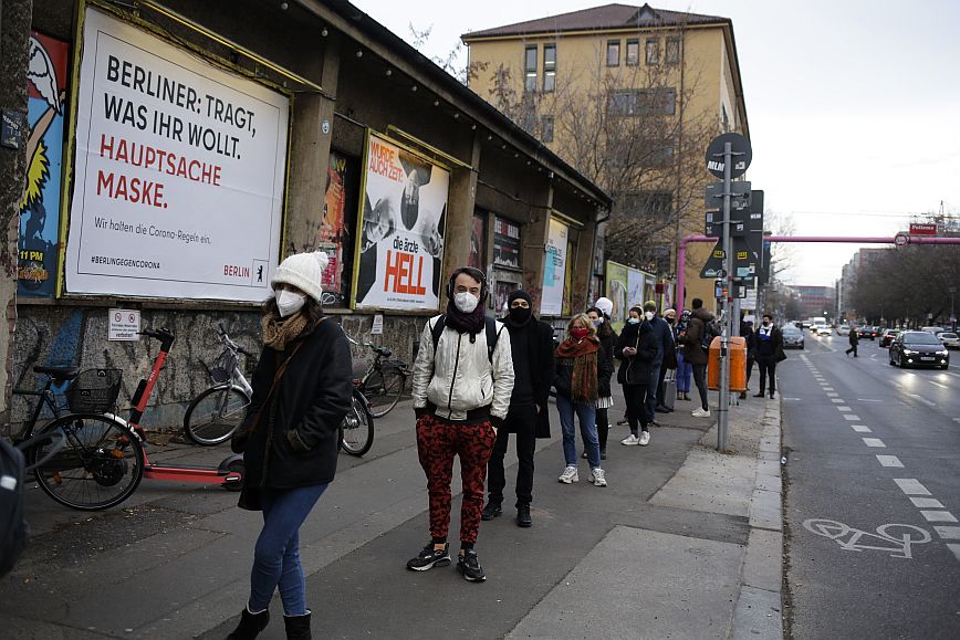 Γερμανία:  Οι καταναλωτές έσπευσαν να αγοράσουν rapid test που πωλούνται από τα σουπερμάρκετ