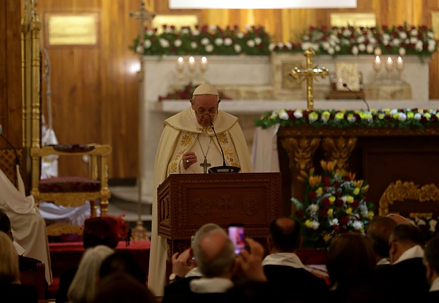 Ο Πάπας τέλεσε την πρώτη του λειτουργία ενώπιον πιστών στο Ιράκ