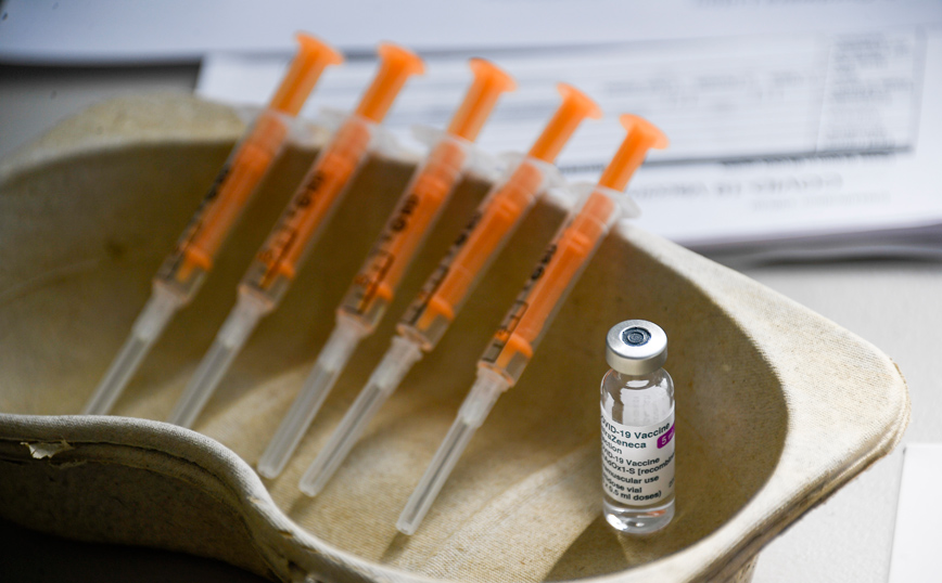 Εμβόλιο AstraZeneca: Να χορηγείται σε άτομα άνω των 30 ετών αποφάσισε η Εθνική Επιτροπή Εμβολιασμών