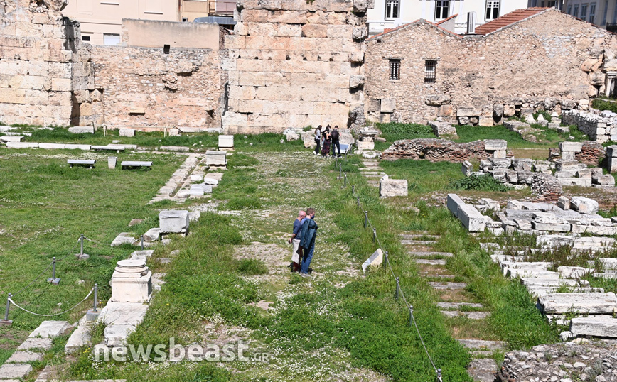 Φωτογραφίες από την πρώτη μέρα λειτουργίας κομμωτηρίων και αρχαιολογικών χώρων