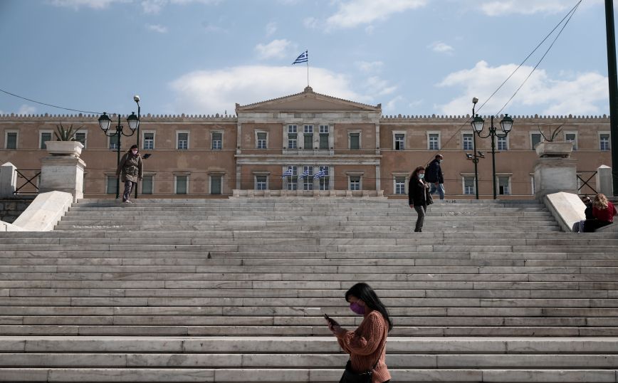 Προειδοποίηση Βασιλακόπουλου: Νέο lockdown εάν δεν αυξηθεί ο ρυθμός των εμβολιασμών