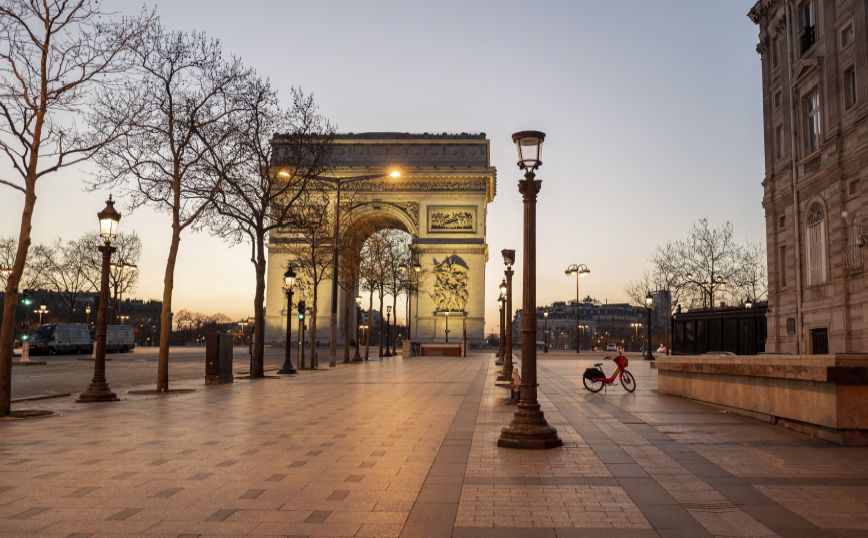 Γαλλία: Το Παρίσι έχασε 15,5 δισ. ευρώ από τον τουρισμό το 2020
