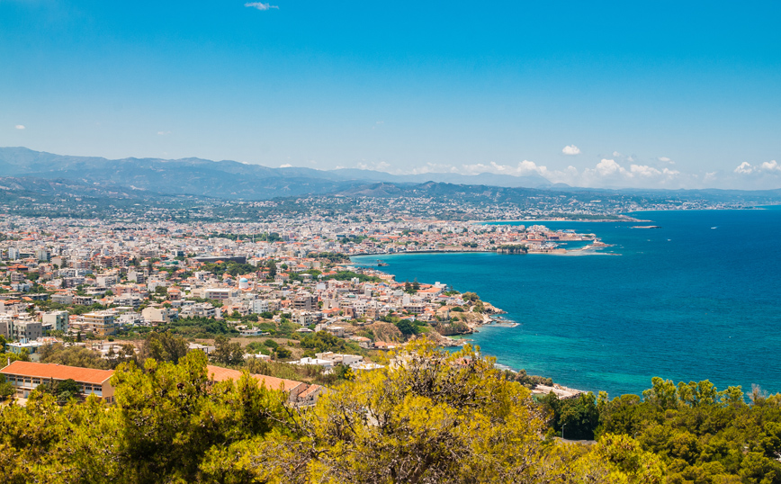 Το σημείο που προσφέρει την πιο τέλεια πανοραμική θέα στα Χανιά