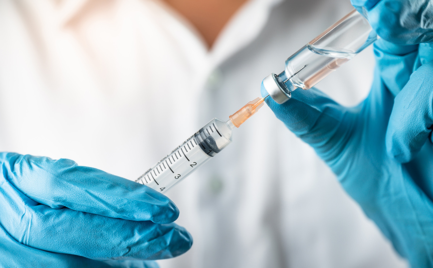 Πρόεδρος ΕΟΔΥ: Μόνο το 4% των θανάτων από κορονοϊό αφορά όσους είχαν κάνει την 1η δόση του εμβολίου