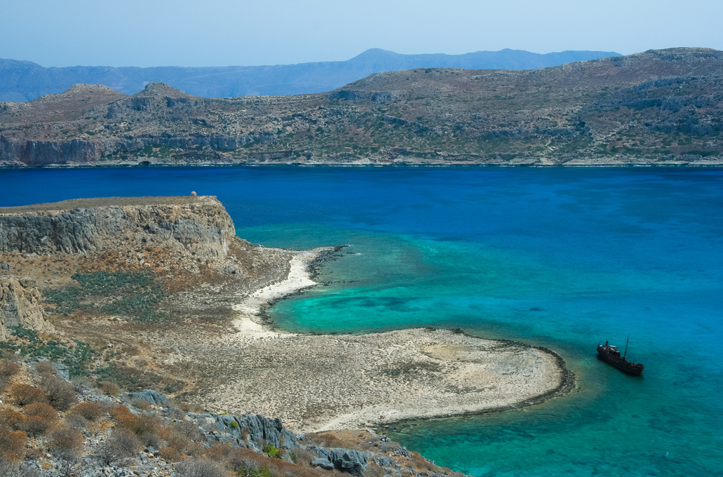 Το εντυπωσιακό ναυάγιο που κλέβει τις εντυπώσεις στην Κρήτη