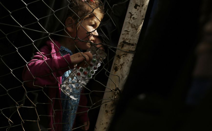 Τραγωδία στη Συρία, τέσσερα παιδιά νεκρά σε φωτιά στον καταυλισμό Αλ Χολ