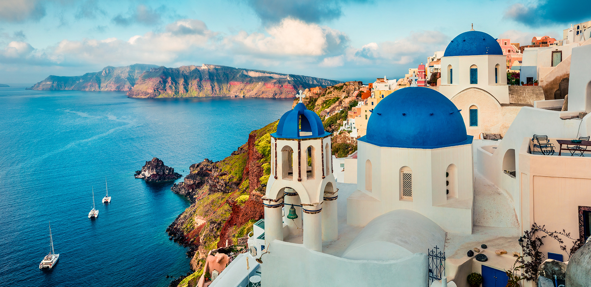 Τι προβλέπουν οι ειδικοί για τις διακοπές: «Από την Αθήνα ως τη Σαντορίνη, υπάρχει κάτι για όλους στην Ελλάδα»
