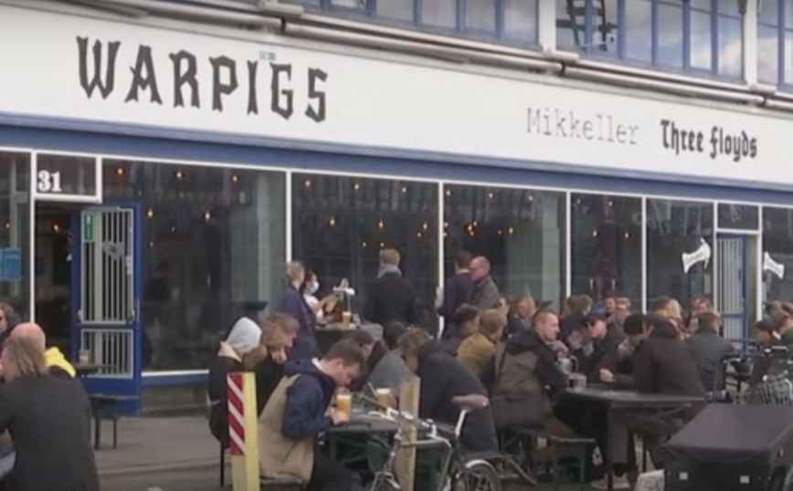 Μπαρ στη Δανία προσφέρει τεστ κορονοϊού στους πελάτες του