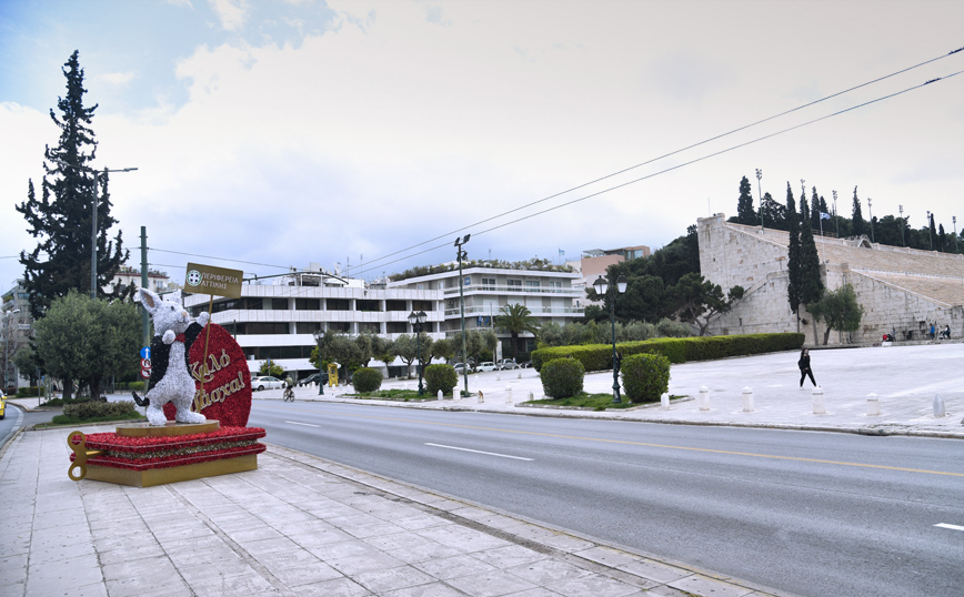 Κορονοϊός – Παγώνη: Πάσχα στο χωριό και Απόκριες με μάσκες