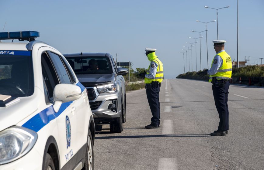 Μετακινήσεις εκτός νομού και Πάσχα: Οι επιφυλάξεις των επιστημόνων και οι σκέψεις της κυβέρνησης