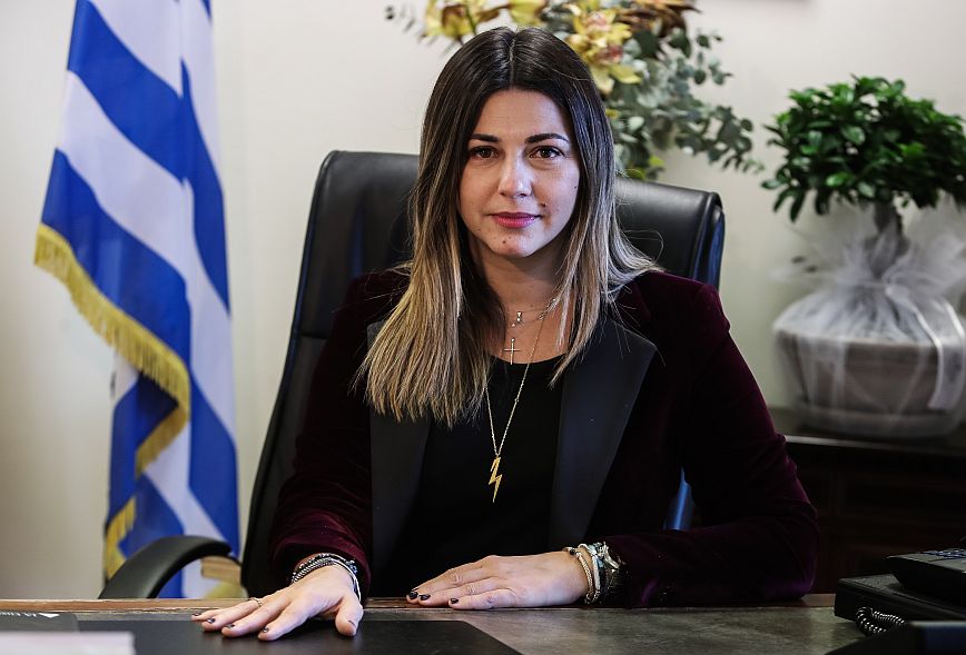 Θετική στον κορονοϊό η υφυπουργός Τουρισμού, Σοφία Ζαχαράκη – Αύριο θα έκανε το εμβόλιο