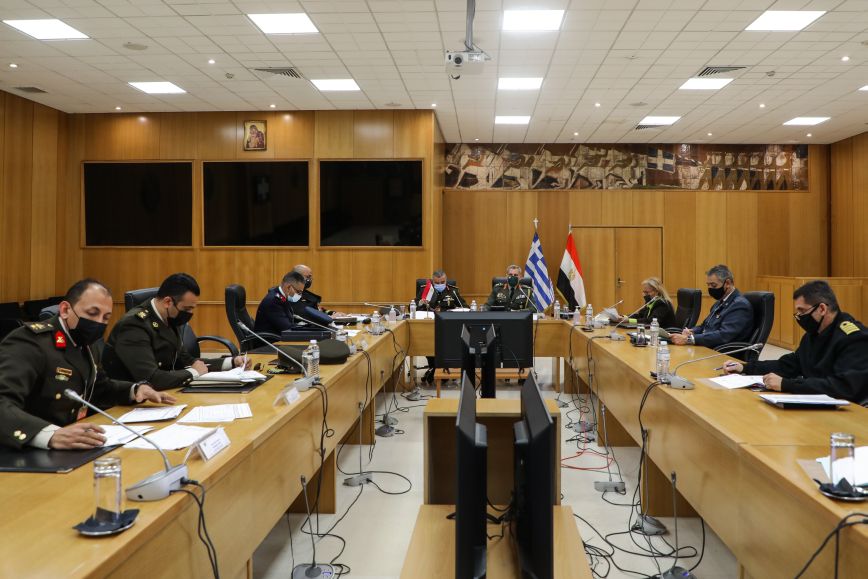 Υπεγράφη το πρόγραμμα διμερούς στρατιωτικής συνεργασίας Ελλάδας-Αιγύπτου για το 2021