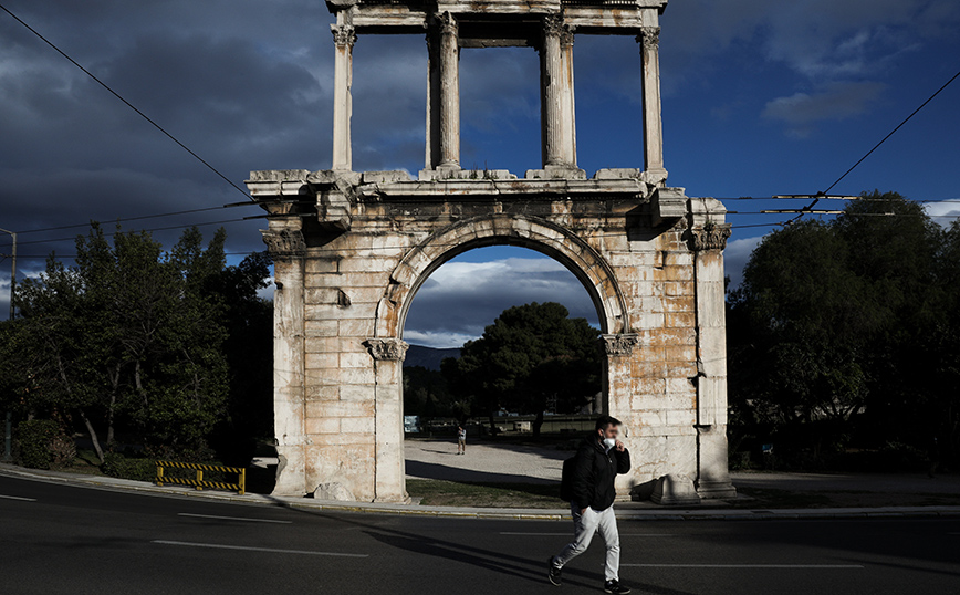 Κορονοϊός: 2.188 κρούσματα σήμερα – 56 νέοι θάνατοι, 677 οι διασωληνωμένοι