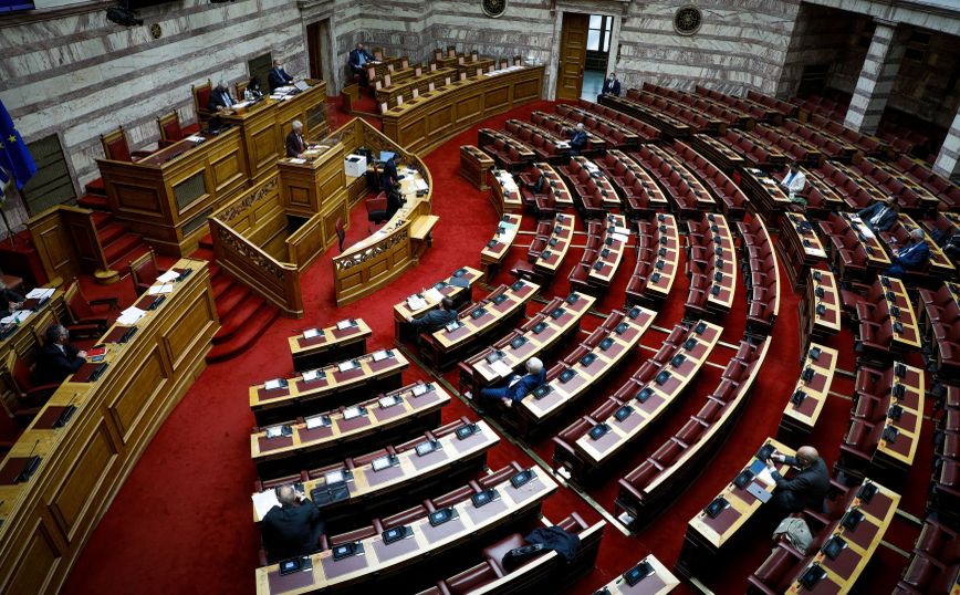 Βουλή: Ψηφίστηκε το νομοσχέδιο για τη διευκόλυνση άσκησης οικονομικών δραστηριοτήτων