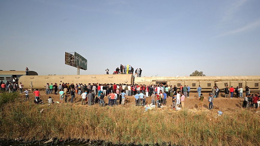 Τραγωδία στην Αίγυπτο: Εκτροχιασμός τρένου με νεκρούς και τραυματίες