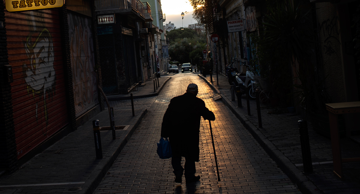 Lockdown: Παραμένουν σε «βαθύ κόκκινο» Αττική και Θεσσαλονίκη