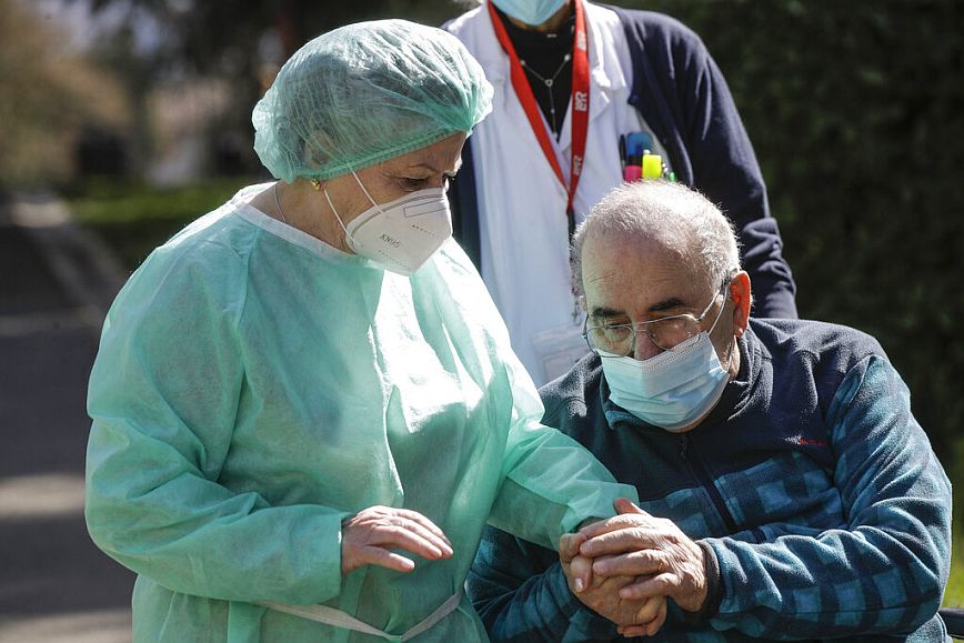 Ιταλία:  Μόνο το 38,7% των πολιτών άνω των 80 ετών έχει εμβολιασθεί και με τις δύο δόσεις