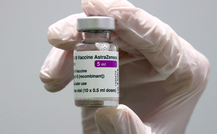 Το Κεμπέκ ενέκρινε το εμβόλιο της AstraZeneca για τους άνω των 45 ετών