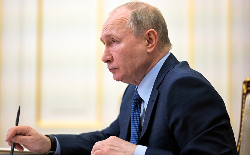 Το ρινικής μορφής εμβόλιο κατά του κορονοϊού δοκίμασε ο Πούτιν