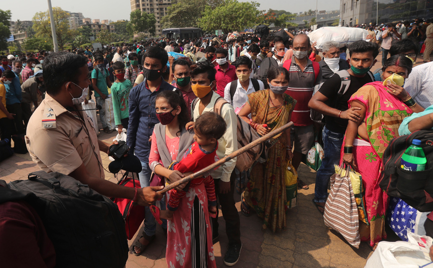 Η Ινδία ξεπέρασε για πρώτη φορά τα 200.000 κρούσματα κορονοϊού μέσα σε ένα 24ωρο