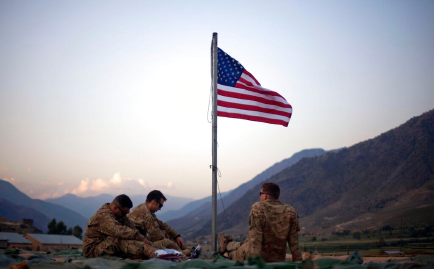 Οι ΗΠΑ θα υποδεχθούν περίπου 2.500 Αφγανούς που συνεργάστηκαν με τον στρατό τους