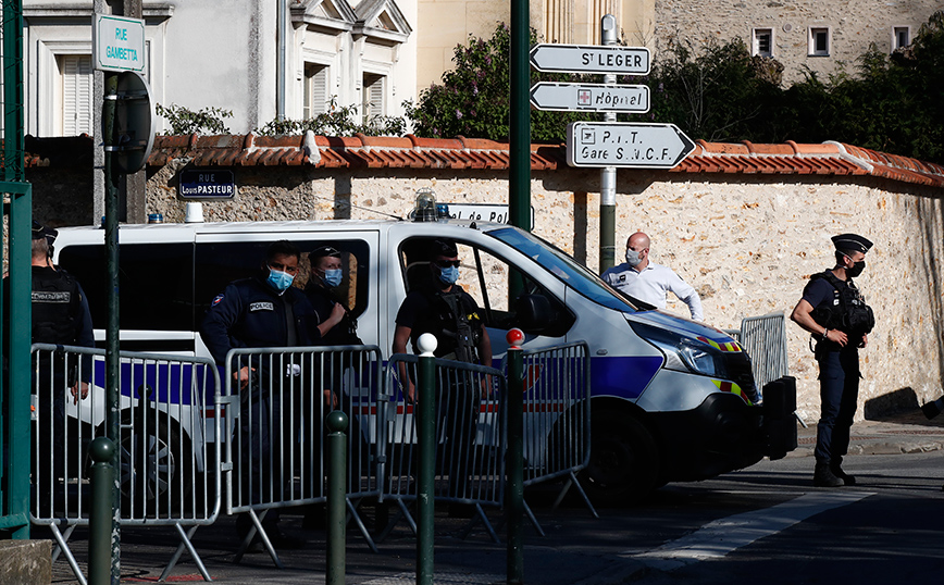 Επίθεση με νεκρή αστυνομικό κοντά στο Παρίσι: Ο δράστης φώναζε «Αλλάχ Ακμπάρ»
