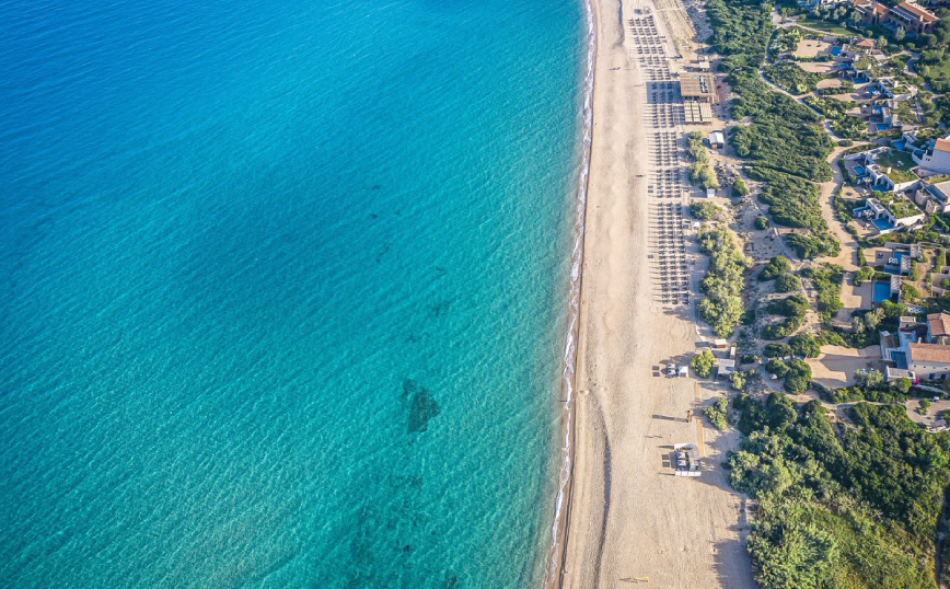 H Costa Navarino υποδέχεται τη νέα σεζόν