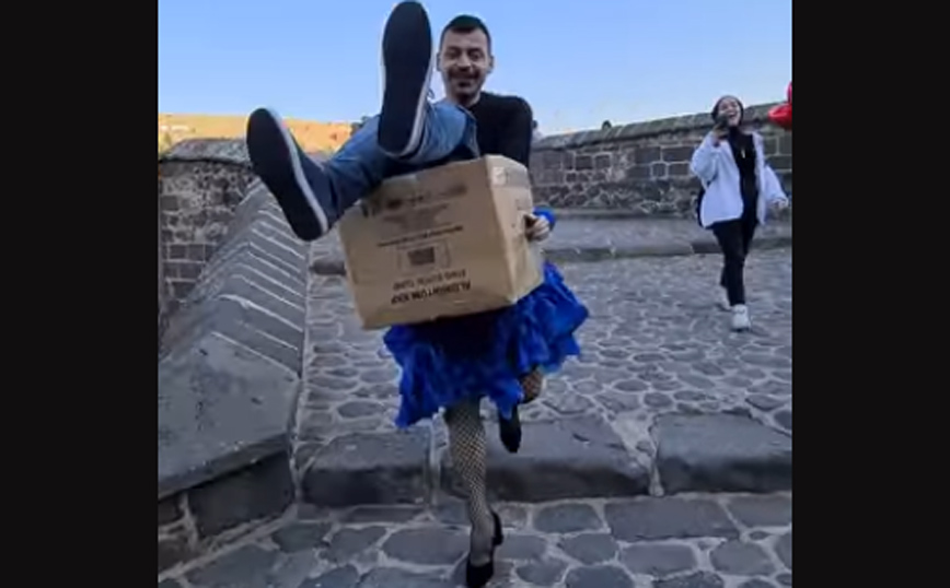 Η μεταμφίεση που δεν περνάει απαρατήρητη