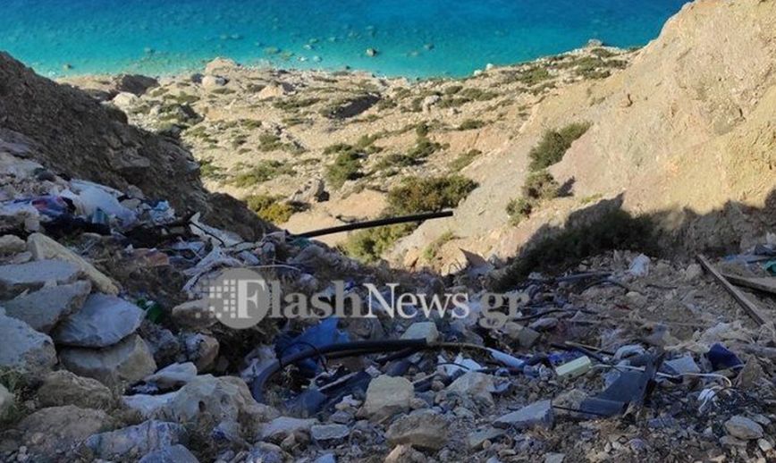 Σοβαρό τροχαίο στη Γαύδο: Αυτοκίνητο έπεσε σε γκρεμό – Ο οδηγός εκτινάχθηκε εκτός οχήματος