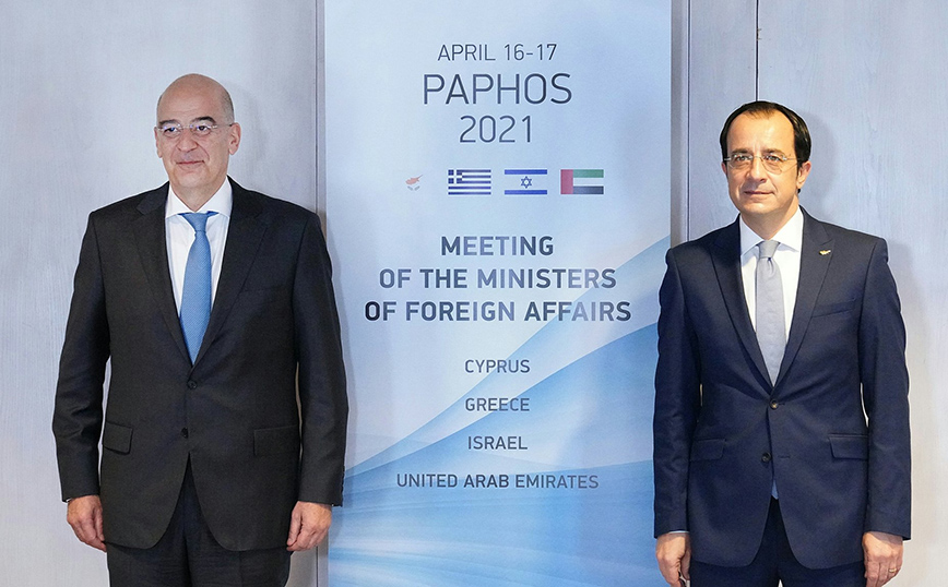 Τετ α τετ Δένδια – Χριστοδουλίδη για το Κυπριακό και τις εξελίξεις στην Ανατολική Μεσόγειο
