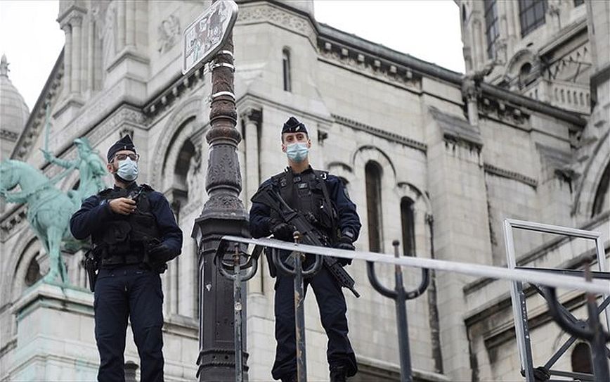 Γαλλία: Συνελήφθησαν 5 γυναίκες ύποπτες για τρομοκρατικό χτύπημα σε εκκλησίες
