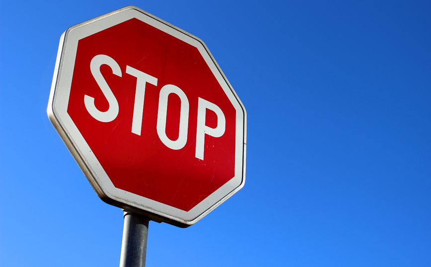 Γιατί η πινακίδα του «Stop» είναι οκτάγωνη;