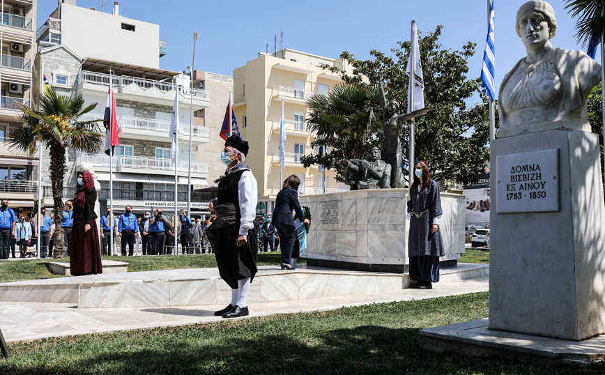 Σακελλαροπούλου: Οι Θρακιώτες ακρίτες φυλάνε με αυταπάρνηση τα ελληνικά και ευρωπαϊκά σύνορα