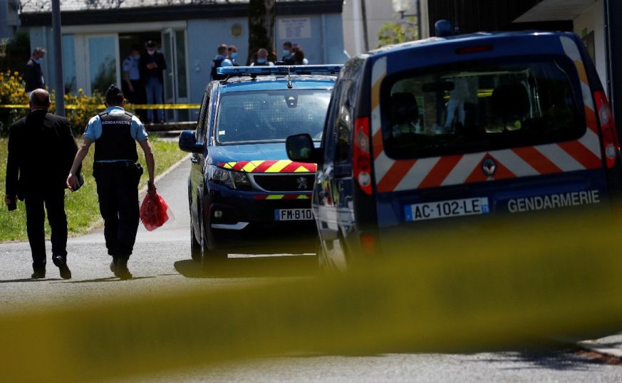 Γαλλία: Ανθρωποκυνηγητό για τη σύλληψη βαριά οπλισμένου πρώην στρατιωτικού