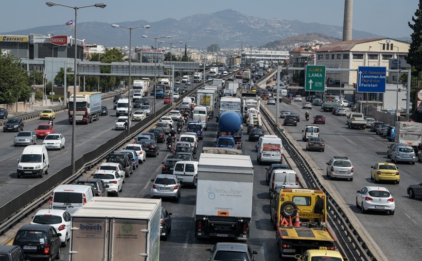 Κίνηση τώρα: Μποτιλιάρισμα σε Κηφισό, ταλαιπωρία στην Κηφισίας &#8211; Κυκλοφοριακές ρυθμίσεις στην Αθήνα