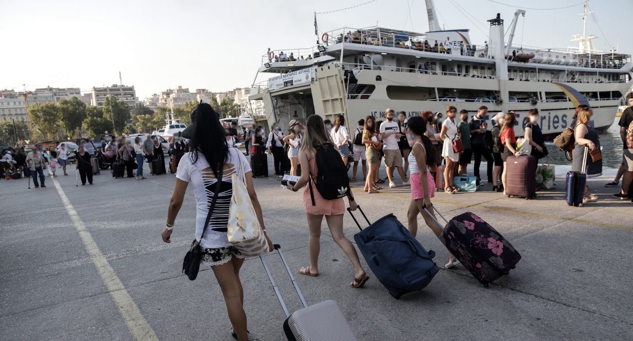 Πώς θα ταξιδεύουμε σε ενδοχώρα και νησιά από τις 14 Μαΐου &#8211; Τι θα γίνει με SMS και απαγόρευση κυκλοφορίας