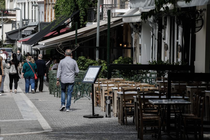 Βουλευτές της ΝΔ ζητούν μουσική και επέκταση του ωραρίου στην εστίαση