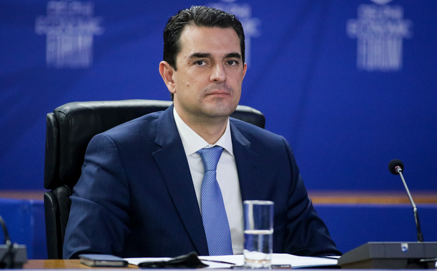 Σκρέκας: Λάθος ότι η φωτιά στη Βαρυμπόμπη ξεκίνησε από μετασχηματιστή
