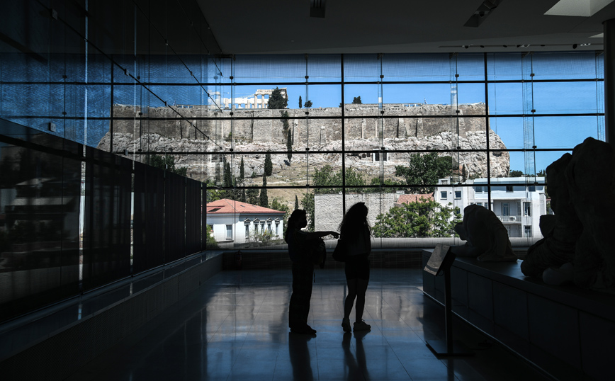 Από τον Σεπτέμβρη η πιλοτική εφαρμογή των ζωνών επισκεψιμότητας στην Ακρόπολη – Τι αλλάζει