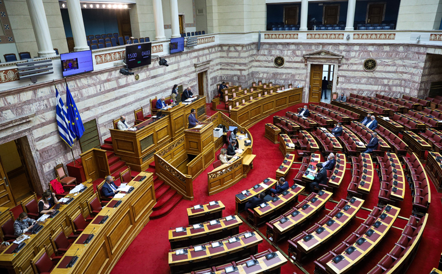 Νομοσχέδιο φαρμακευτικής κάνναβης: Η συμβολή των προϊόντων θα ανέρχεται σε πάνω από 1 δισ. ευρώ μετά από 10 χρόνια