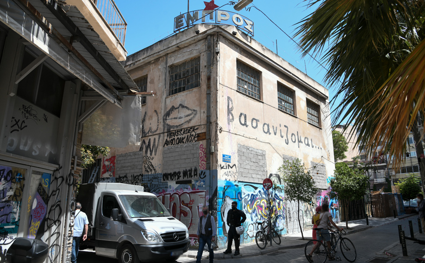 ΣΥΡΙΖΑ: Καταγγελία – διαμαρτυρία προς την Εφορεία Νεότερων Μνημείων για το θέατρο «Εμπρός»